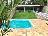 Chácara com piscina em Arujá